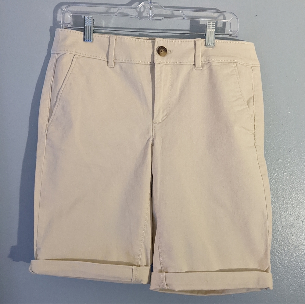 Loft Outlet, Women's 6, Bermuda Short, Cream/Light Tan